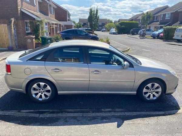 Vauxhall Vectra 1.9 CDTi 16v Exclusiv 5dr