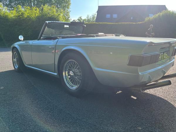 Triumph TR6