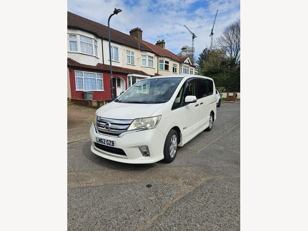Nissan Serena PURE DRIVE S-HYBRID PETROL 8 SEATS 5dr
