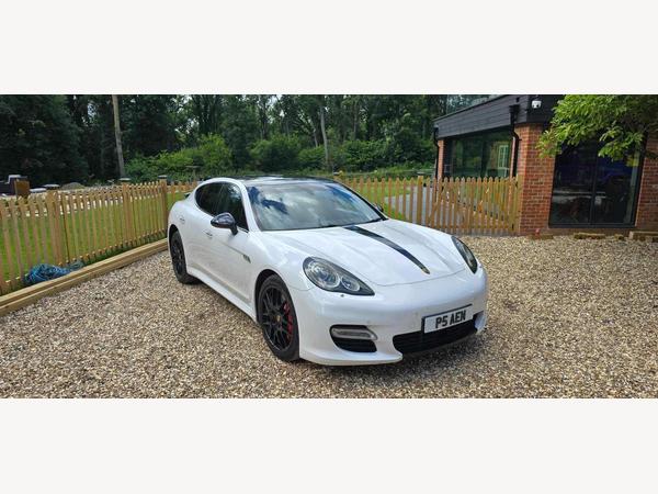 Porsche Panamera 4.8T V8 Turbo PDK 4WD Euro 5 (s/s) 5dr