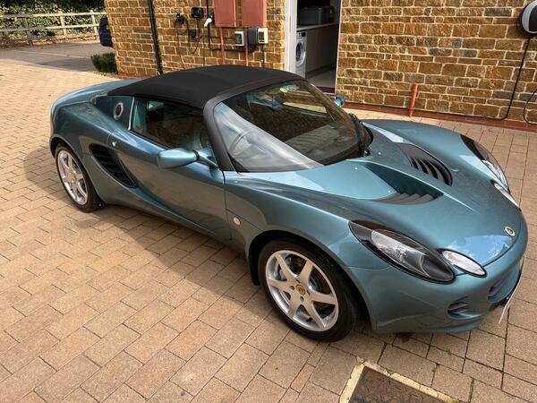 Lotus Elise 1.8 2dr