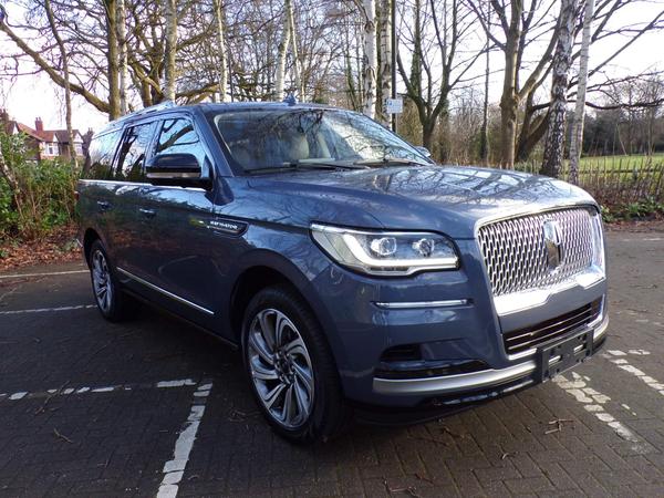 Lincoln Navigator 3.5L Twin Turbo V6 4x4 Auto