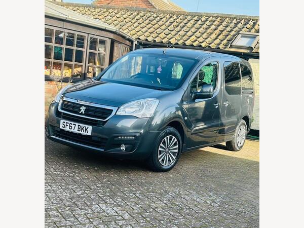 Peugeot Horizon Peugeot Partner Horizon - Wheelchair Accessible car