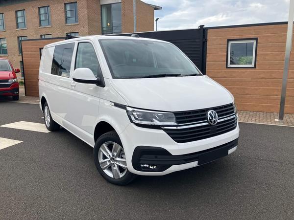 Volkswagen Transporter 2.0 TDI T32 Highline Crew Van DSG FWD SWB Euro 6 (s/s) 5dr