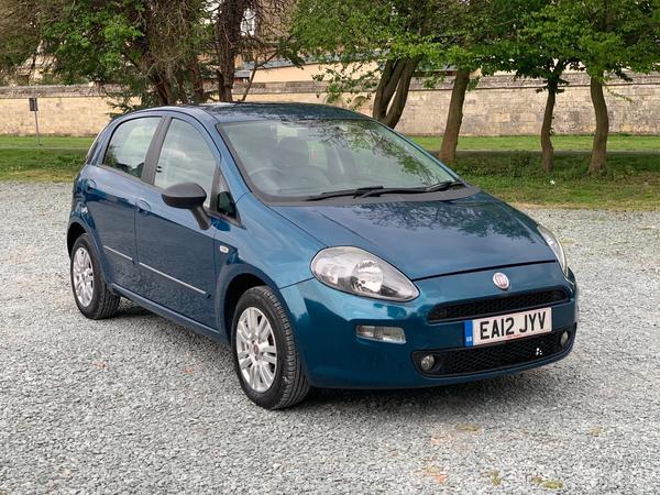 Fiat Punto 1.4 Easy Manual Euro 5 (s/s) 5dr