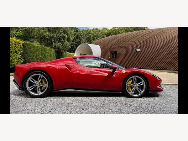 Ferrari 296 GTB 3.0T V6 7.45kWh F1 DCT Euro 6 (s/s) 2dr