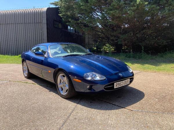 Jaguar XK8 4.0 Coupe 2dr Petrol Automatic (281 g/km, 290 bhp)