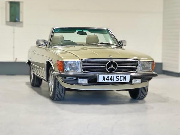 Mercedes-Benz 280 SL 2.7 280 SL 2d 185 BHP