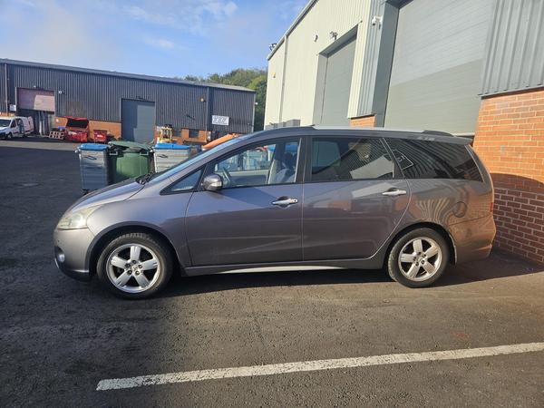 Mitsubishi Grandis 2.4 Classic 5dr
