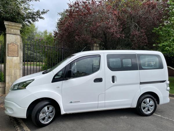 Nissan e-NV200 Acenta Combi Van Double Cab 5dr Electric Auto (7 Seat, Rapid) (109 bhp)