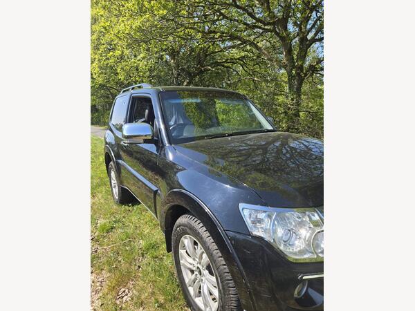 Mitsubishi Shogun 3.2 DI-DC Warrior 4work SUV 3dr Diesel Automatic 4WD L3 (216 g/km, 197 bhp)