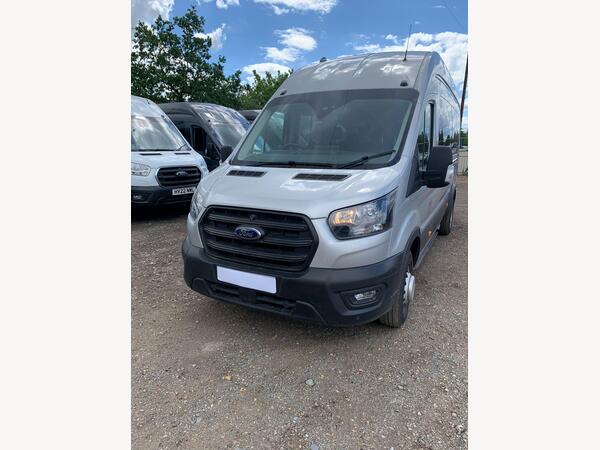 Ford Transit 2.0 460 EcoBlue Trend RWD L4 H3 Euro 6 (s/s) 5dr (17 Seat, DRW)