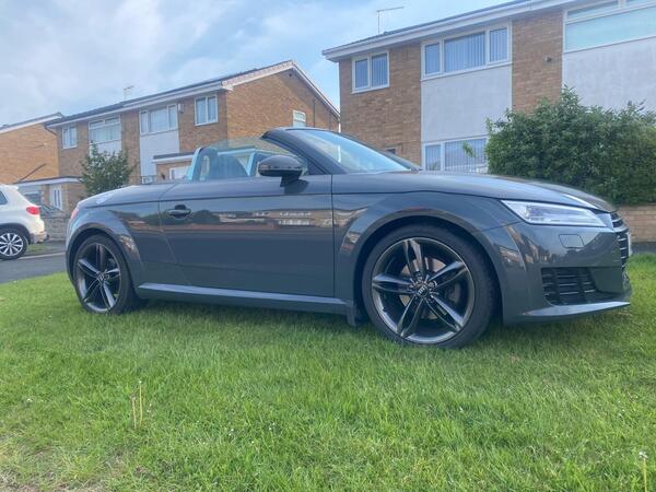 Audi TT 2.0 TDI ultra Sport Roadster Euro 6 (s/s) 2dr