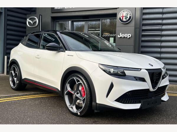 Alfa Romeo Junior 54kWh Elettrica Veloce Auto 5dr