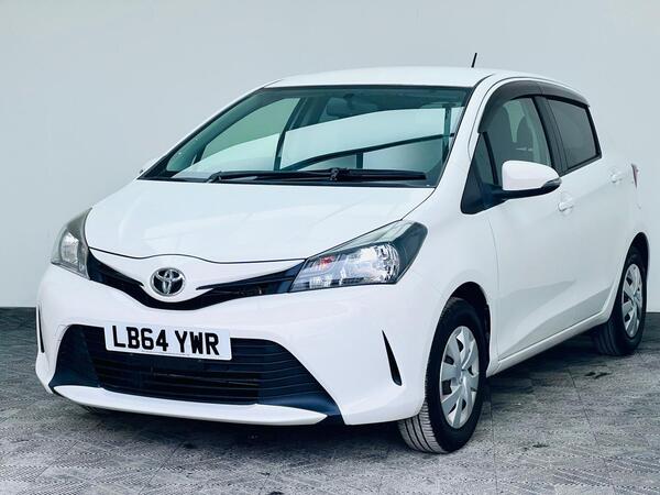 Toyota Yaris 1.33 Dual VVT-i Icon Plus Multidrive S Euro 5 5dr