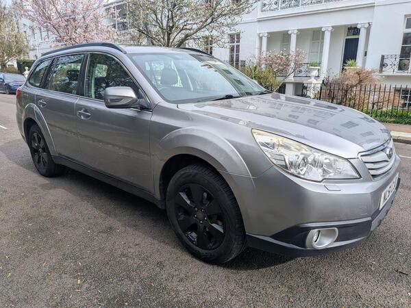 Subaru Outback 2.5i SE Lineartronic 4WD Euro 5 5dr (SNavPlus)