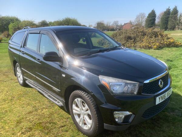 SsangYong Korando Sports 2.0D EX Pickup Double Cab 4dr Diesel Auto 4WD Euro 5 (155 ps)