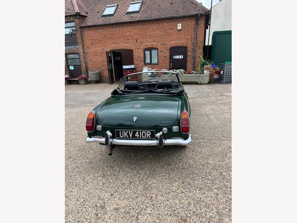 MG MGB GT 1.8 2dr
