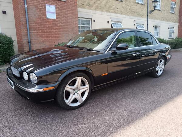 Jaguar XJ 3.0 XJ6 Sovereign 4dr