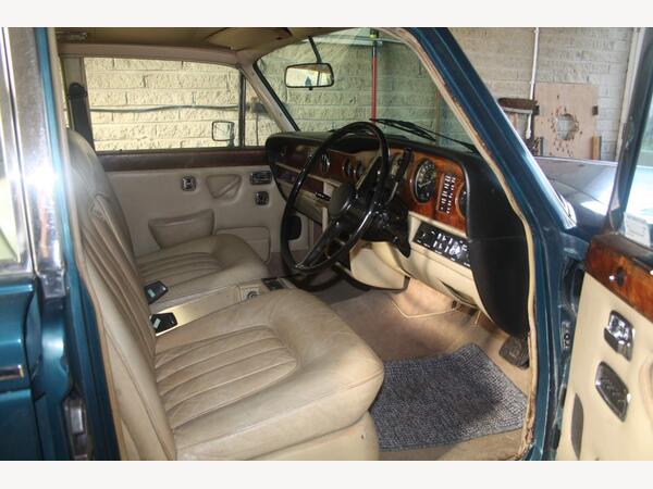 Rolls-Royce Silver Shadow 6.8 II 4dr