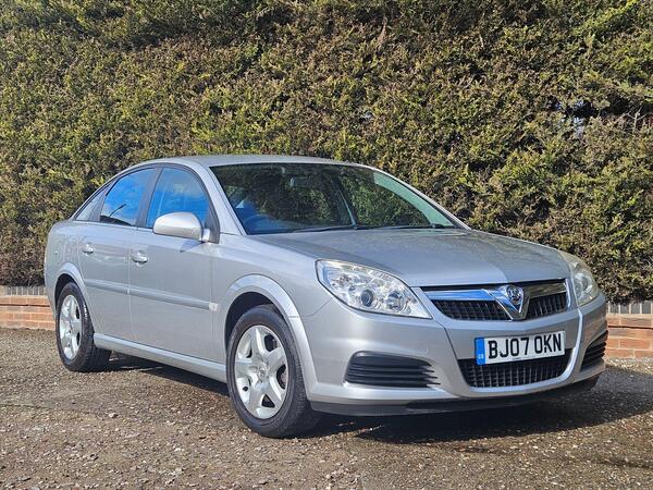 Vauxhall Vectra 1.8 VVT Exclusiv 5dr