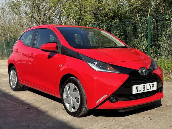 Toyota AYGO 1.0 VVT-i x-play Euro 6 5dr