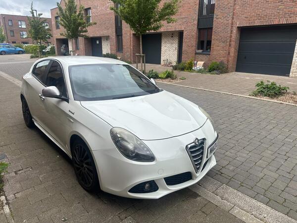 Alfa Romeo Giulietta 1.4 TB MultiAir Sportiva Euro 5 (s/s) 5dr