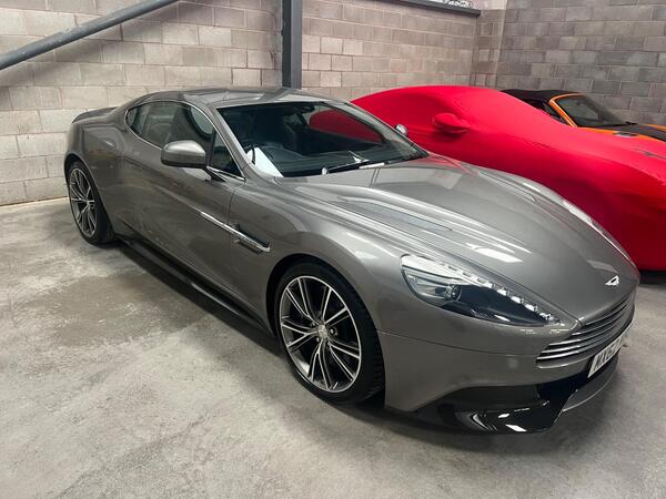 Aston Martin Vanquish 6.0 V12 Carbon Edition T-TronIII Euro 6 2dr