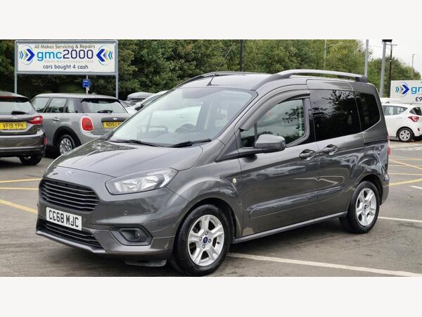 Ford Tourneo Courier 1.0 EcoBoost Zetec Euro 6 5dr