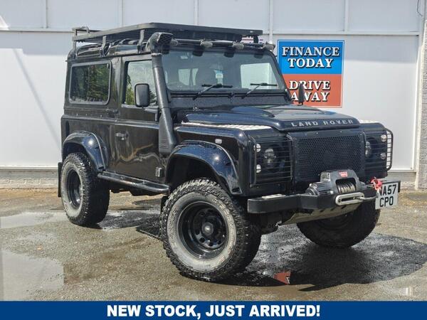Land Rover Defender 90 2.4 TDCi XS Station Wagon 4WD SWB Euro 4 3dr