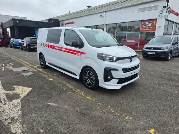 Citroen Dispatch 2.2 VTR M Crew Van Double Cab 6dr Diesel Auto 8 MWB Euro 6 (s/s) (180 ps)