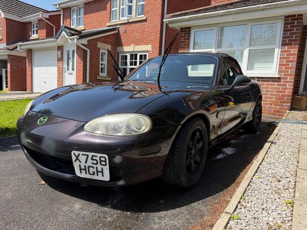 Mazda MX-5 1.8 2dr