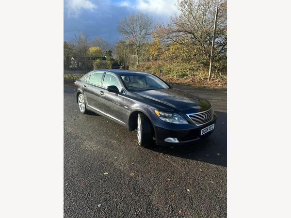 Lexus LS 5.0 600h V8 L RSR CVT 4WD Euro 5 (s/s) 4dr