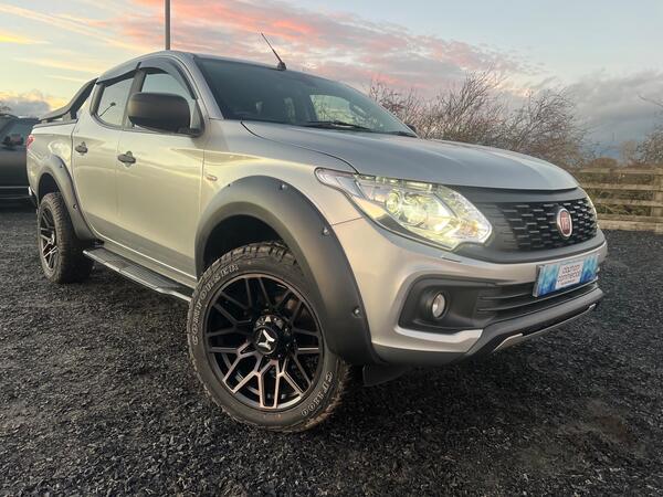 Fiat Fullback 2.4D Cross Auto 4WD Euro 6 4dr
