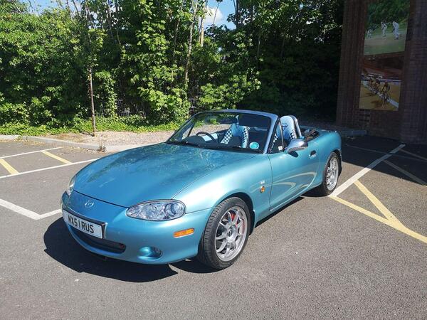 Mazda MX-5 1.8 2dr