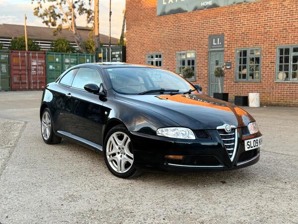 Alfa Romeo GT 2.0 JTS Turismo 2dr