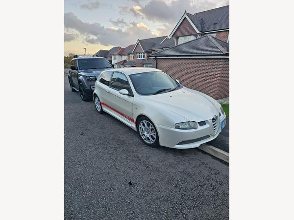 Alfa Romeo 147 3.2 GTA Hatchback 3dr Petrol Manual (287 g/km, 250 bhp)