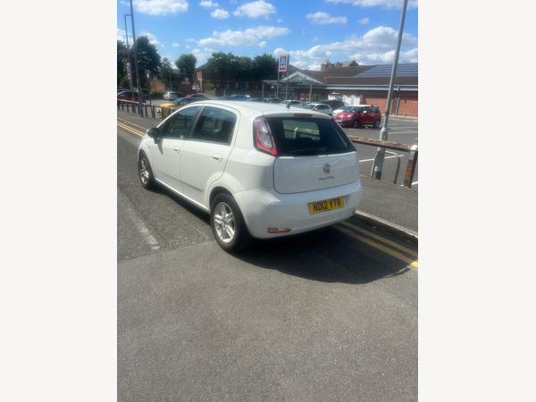 Fiat Punto 1.4 Easy Manual Euro 5 (s/s) 5dr