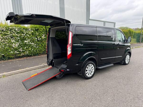 Ford Tourneo Custom 2.0 320 EcoBlue Titanium Auto L1 Euro 6 (s/s) 5dr
