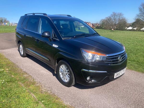 SsangYong Turismo 2.2D EX Euro 6 5dr