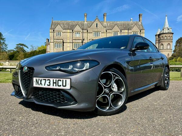 Alfa Romeo Giulia 2.0T Veloce Auto Euro 6 (s/s) 4dr