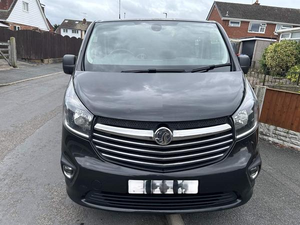 Vauxhall Vivaro 1.6 CDTi 2900 BiTurbo ecoTEC Limited Edition Nav Crew Van Double Cab 5dr Diesel Manual L2 H1 Euro 6 (s/s) (6 Seat) (125 ps)