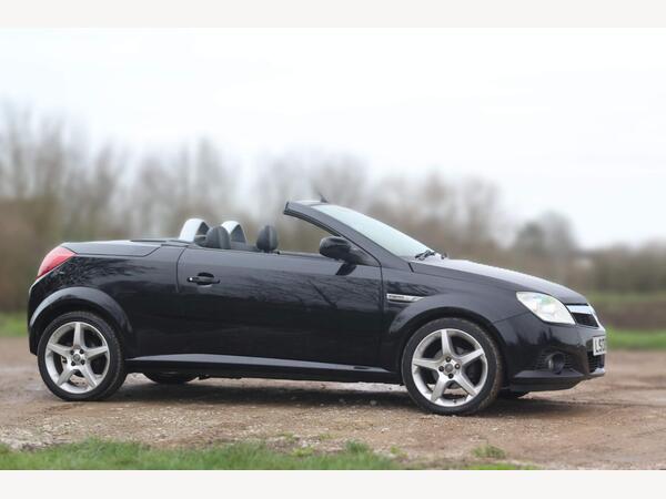 Vauxhall Tigra 1.8i 16v Exclusiv 2dr (a/c)