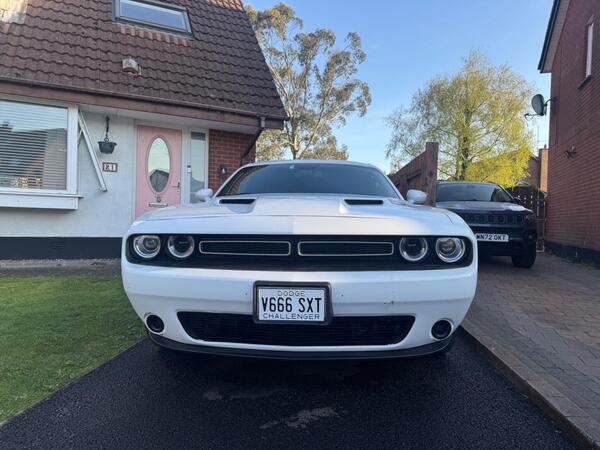 Dodge Challenger 3.6L SXT