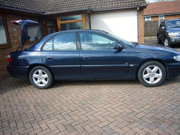 Vauxhall Omega 2.2i 16v CD 4dr
