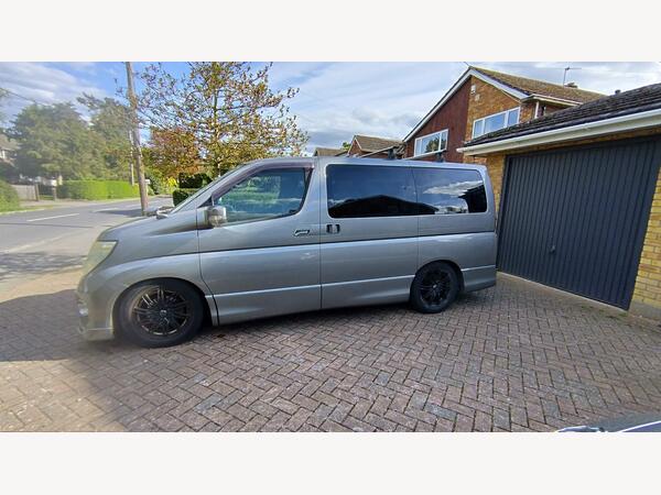 Nissan Elgrand Highway Star