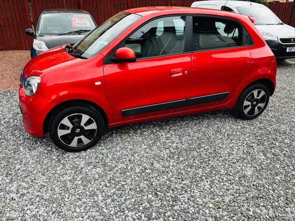 Renault Twingo 1.0 SCe Play Euro 6 5dr
