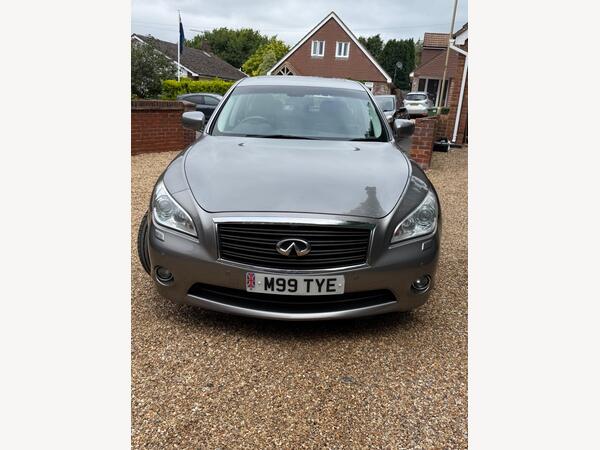 Infiniti M 3.5 35h V6 Business Edition Auto Euro 5 (s/s) 4dr