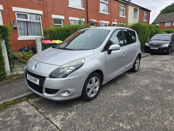 Renault Scenic 1.5 dCi Dynamique TomTom Euro 5 5dr