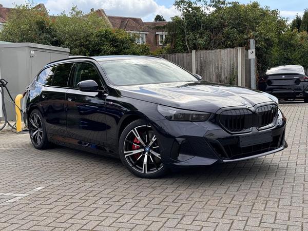 BMW i5 40 83.9kWh M Sport Pro Touring Auto eDrive 5dr (11kW Charger)